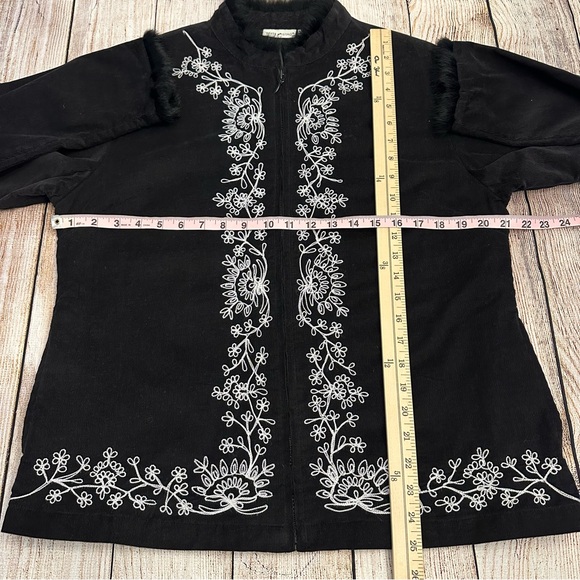 Vintage Black Corduroy Jacket Large Embroidered Fur Trim Whimsigoth Penny Lane - Picture 7 of 9